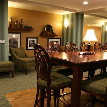 Hampton Inn Brentwood Buitenkant foto