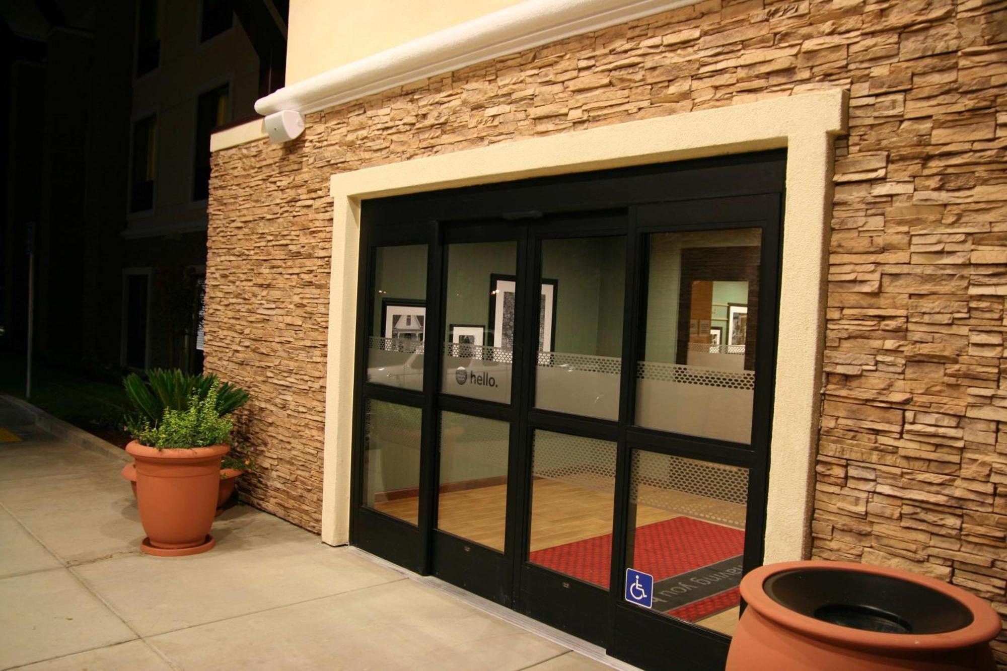 Hampton Inn Brentwood Buitenkant foto