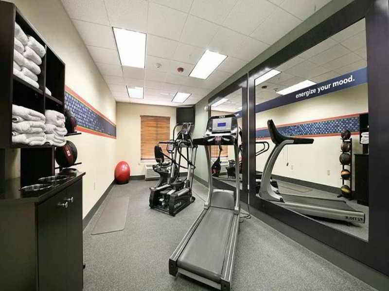 Hampton Inn Brentwood Buitenkant foto